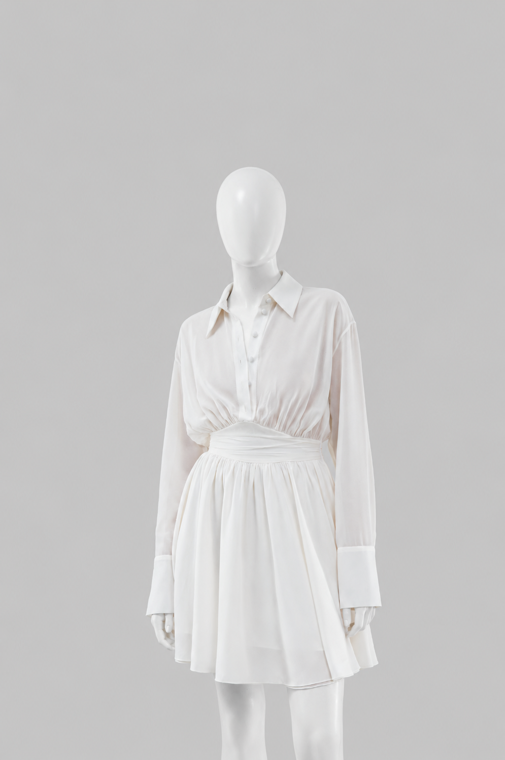 A semi-fitted dress with an accentuated waist