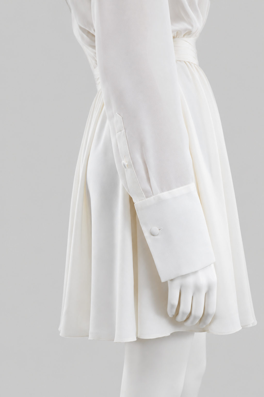 A semi-fitted dress with an accentuated waist